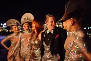 Luxury Cabaret Dinner Cruise – Vivid Sydney