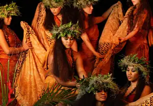 Luau Kalamaku - Hawaiian Dinner and Show Package Best Seats