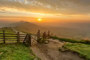 Derbyshire, Peak District, and Peak’s Cavern From Manchester | Small-group Tour